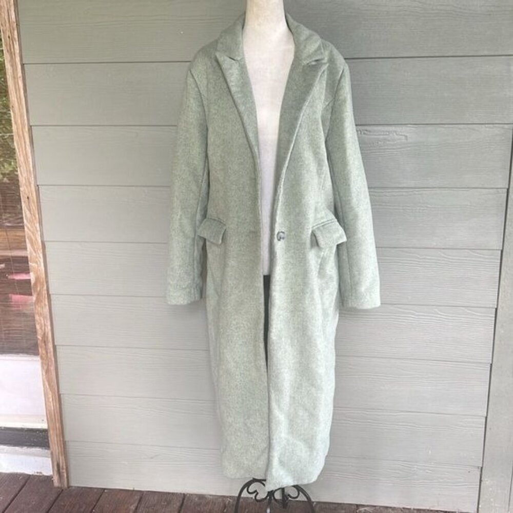 Greylin “Annisa” Slim Tailored Coat - Picture 2 of 13